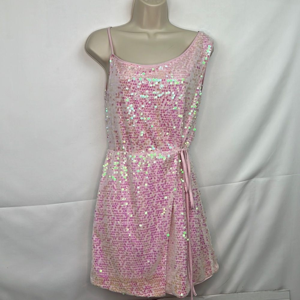 H:ours pink iridescent sequin mini dress EUC size 5 REVOLVE